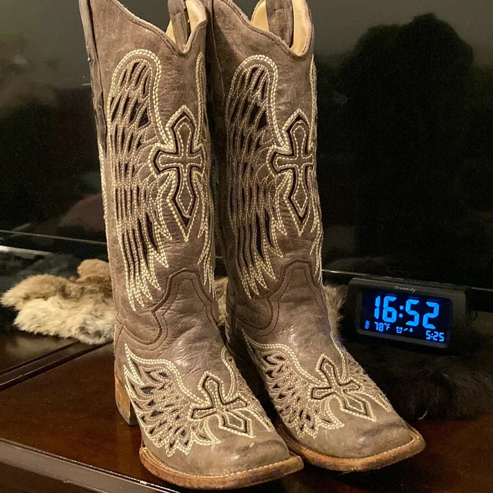 Corral Boots size 6 M. Weathered Grey, beige/white. - Picture 1 of 7